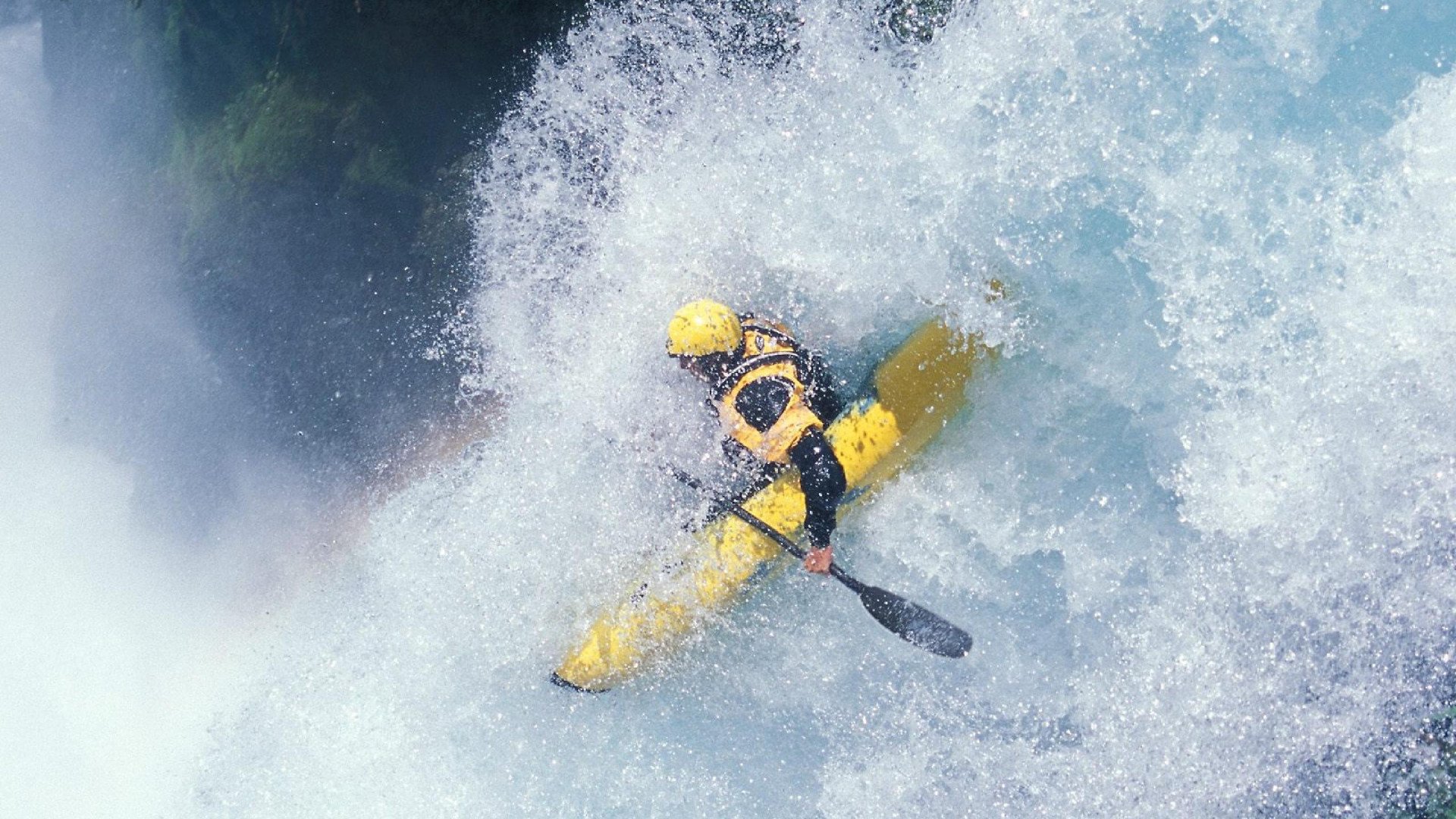 内马尔焦点对战，莱万多夫斯基与30激战C9分钟，领先优势明显胜负难料！观众掌声雷动